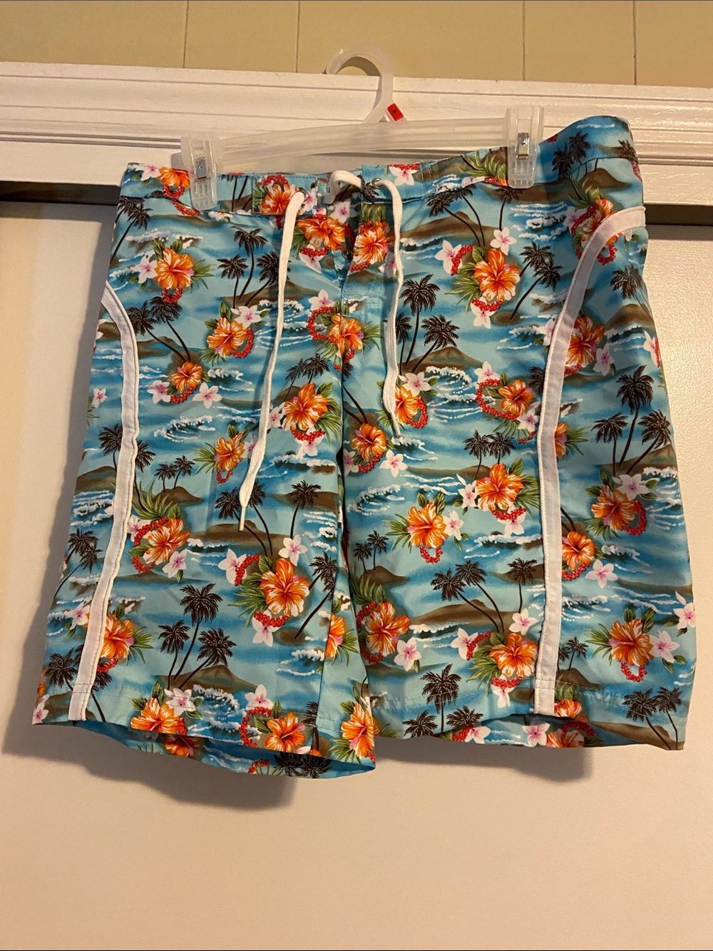 Roxy Tropical Floral Swim Shorts in Aqua, Orange, Pink, Green Size 7